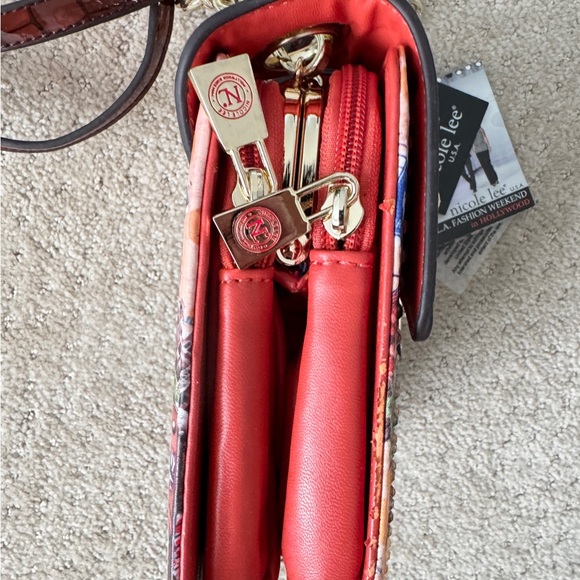 NICOLE LEE USA World Tour Dogs/Cats Hollywood Crossbody Designer Bag Purse (NWT) - Picture 5 of 16